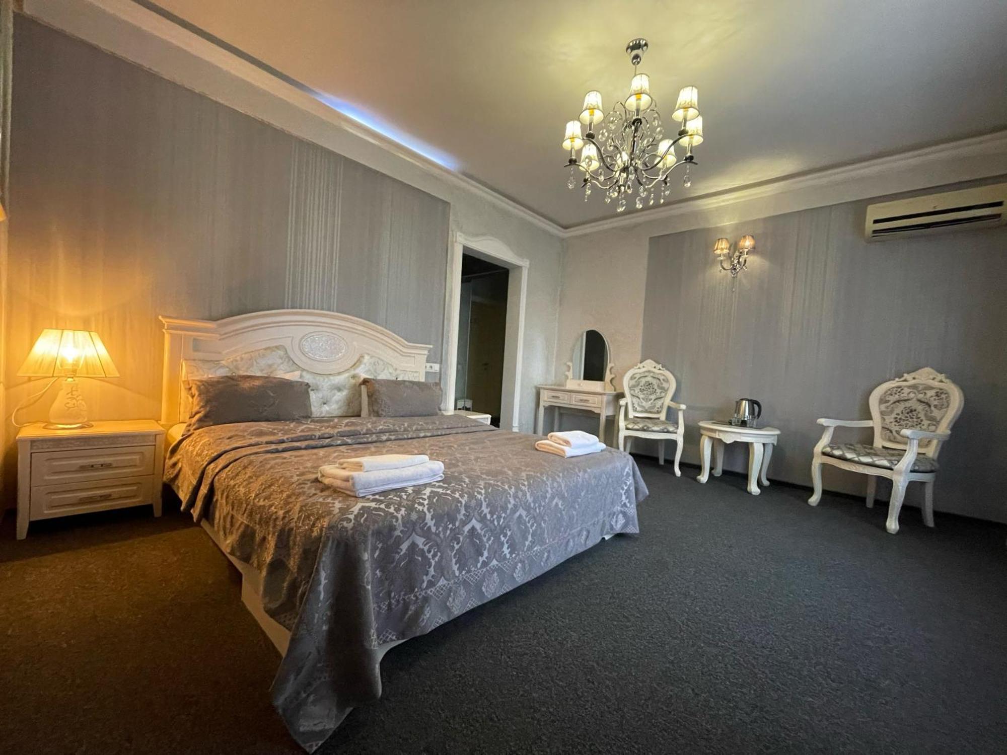 Київські Ночі Hotell Eksteriør bilde